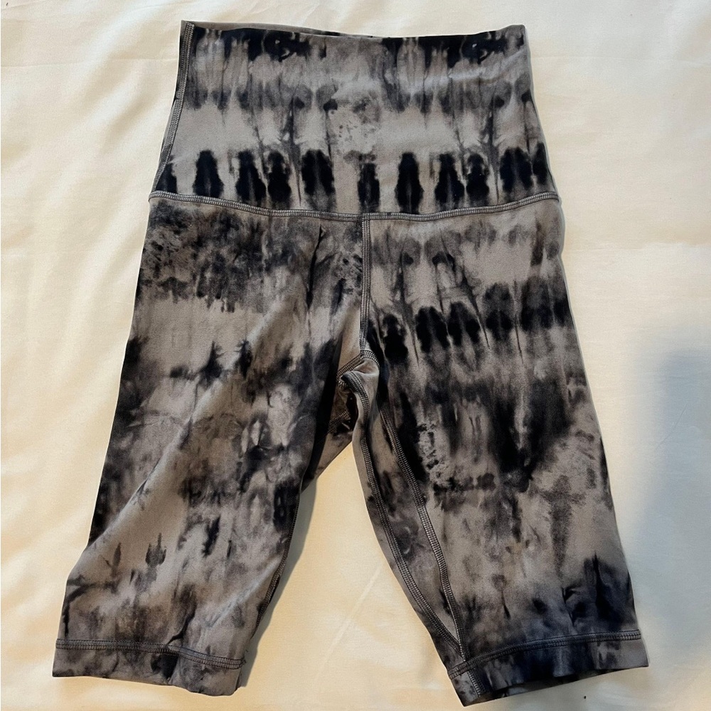 Lululemon SHR Shorts 10”